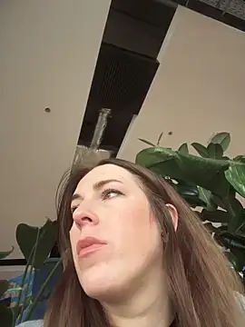 Snapshot of MommmyYummy chatting on 02/10/26, 10:41 MommmyYummy online show from 02/10/26, 10:41