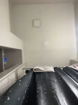 4kUsh2Fashion0 online show from 01/17/25, 09:06