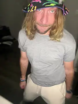 4kUsh2Fashion0 online show from 01/20/25, 01:18