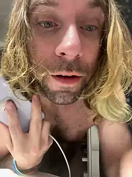 4kUsh2Fashion0 online show from 01/20/25, 11:56