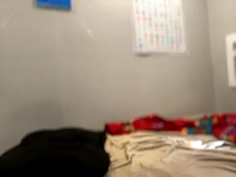 4kUsh2Fashion0 online show from 10/14/25, 01:45