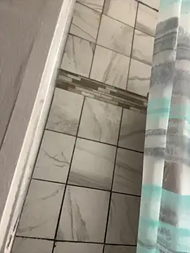 4kUsh2Fashion0 online show from 11/12/25, 02:01