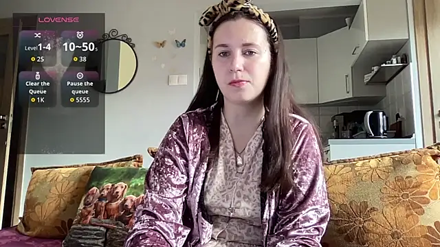 Snapshot of Teylor_Love chatting on 10/23/25, 11:20 Teylor Love online show from 10/23/25, 11:20