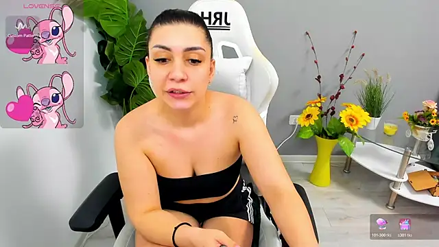 EveEvian online show from 04/08/26, 03:34