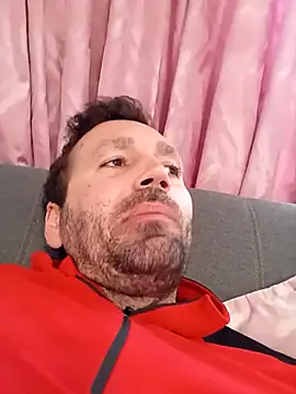 Snapshot of florin421 chatting on 02/19/26, 07:04 florin421 online show from 02/19/26, 07:04