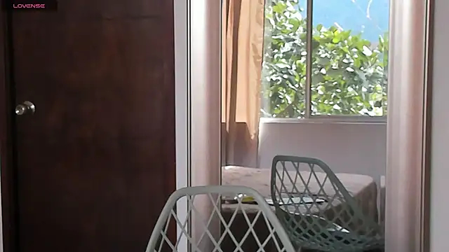 V monse online show from 04/18/26, 07:07