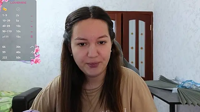 Snapshot of Nelly_Fischer chatting on 04/25/26, 02:03 Nelly Fischer online show from 04/25/26, 02:03