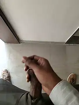 samlord261 online show from 12/10/24, 07:16