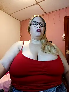 Snapshot of EllisW8 chatting on 03/21/25, 09:34 EllisW8 online show from 03/21/25, 09:34