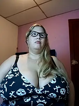 EllisW8 online show from 04/11/26, 10:58