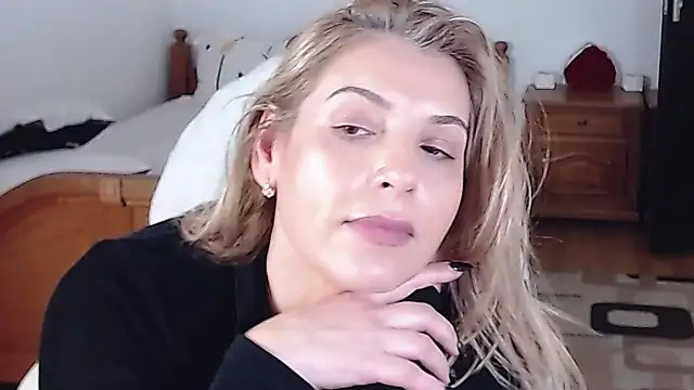 evamaria2024 online show from 02/11/25, 12:48