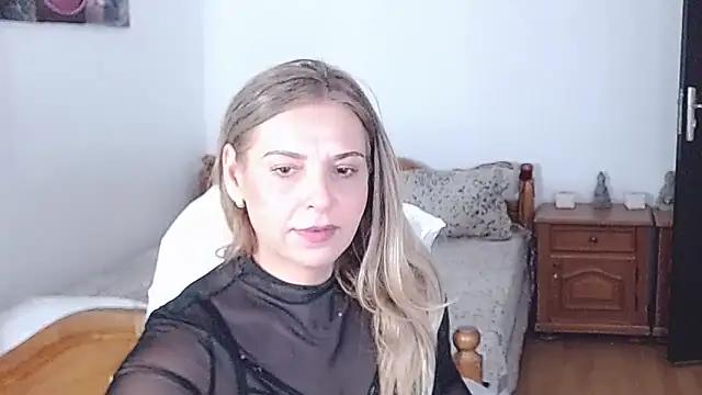 evamaria2024 online show from 09/09/25, 07:30