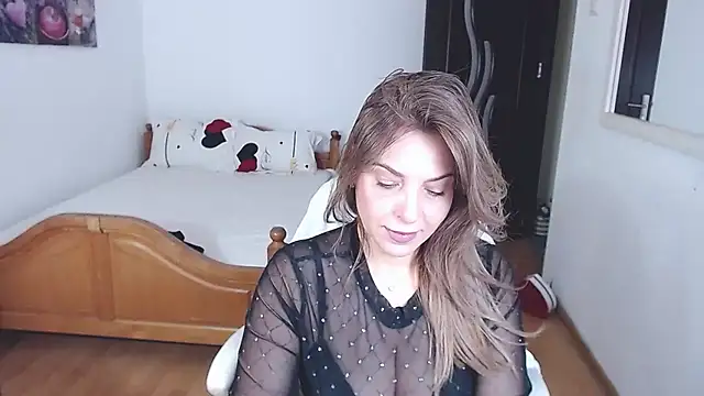 evamaria2024 online show from 10/29/25, 07:54