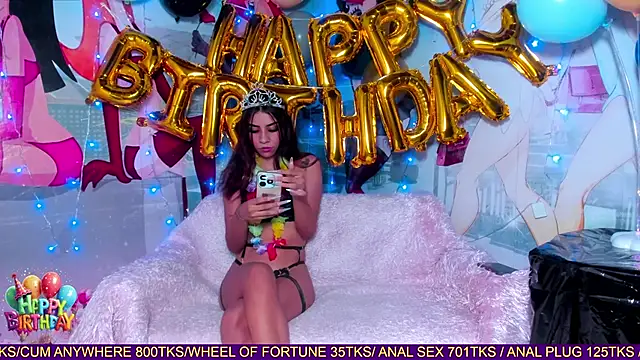 Snapshot of amazing_group_hot69 chatting on 01/17/25, 08:11 amazing group hot69 online show from 01/17/25, 08:11