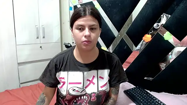 Snapshot of katery_wok11 chatting on 06/18/26, 10:14 katery wok11 online show from 06/18/26, 10:14