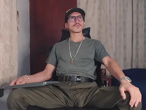 HomeAloneK online show from 10/05/25, 07:56