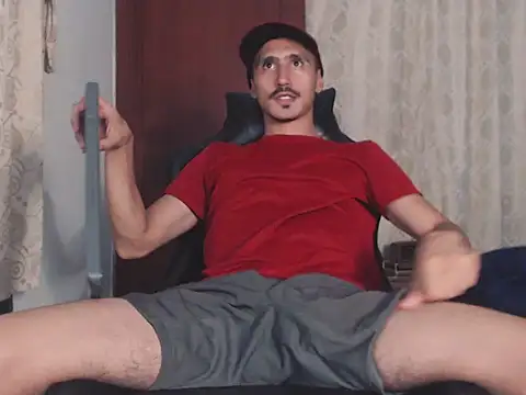 HomeAloneK online show from 10/15/25, 07:47