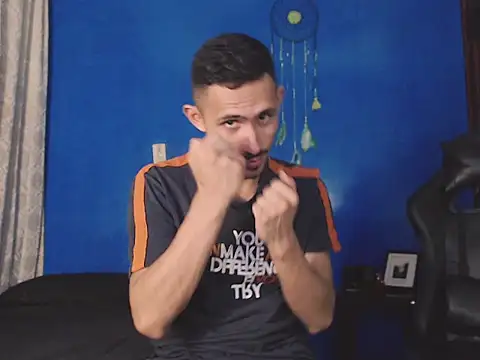 HomeAloneK online show from 11/04/25, 07:35