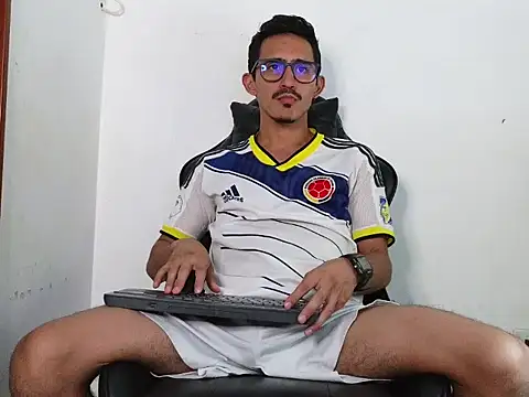 HomeAloneK online show from 01/16/26, 07:18