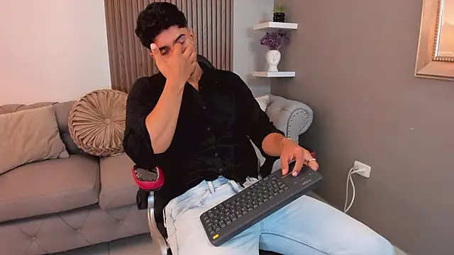 liam collins21 online show from 03/01/25, 12:01