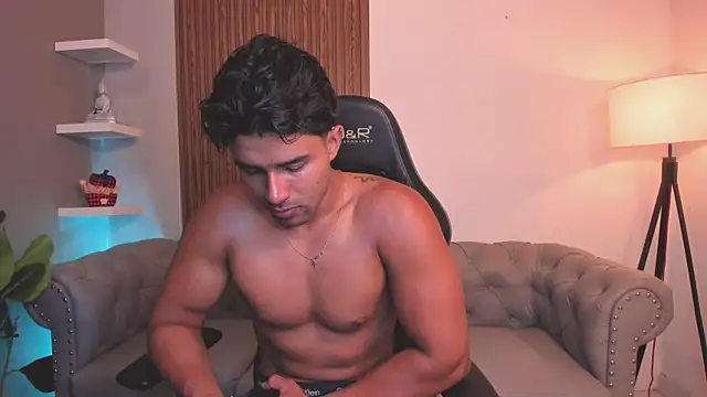 liam collins21 online show from 04/23/26, 12:29