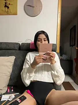 Snapshot of ananya_sex1 chatting on 12/13/24, 08:41 ananya sex1 online show from 12/13/24, 08:41