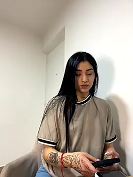 Snapshot of ananya_sex1 chatting on 11/08/25, 06:02 ananya sex1 online show from 11/08/25, 06:02