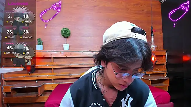 alex 477 online show from 01/27/25, 05:37