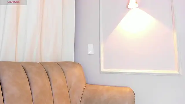 Snapshot of Lia_walton chatting on 12/26/24, 12:05 Lia walton online show from 12/26/24, 12:05