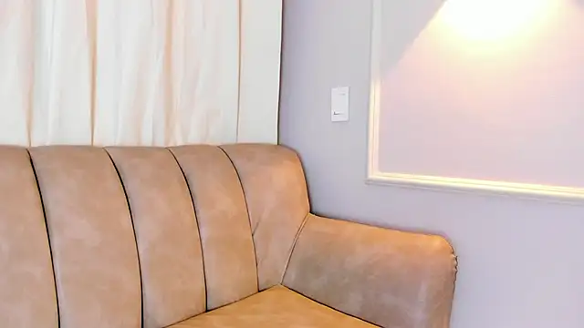 Snapshot of Lia_walton chatting on 02/11/25, 11:54 Lia walton online show from 02/11/25, 11:54