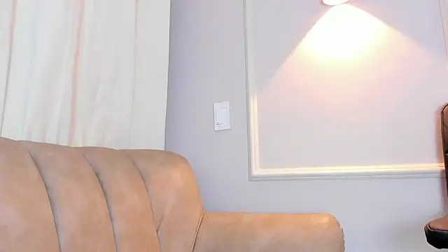 Snapshot of Lia_walton chatting on 03/15/25, 12:02 Lia walton online show from 03/15/25, 12:02