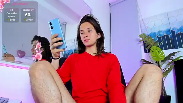 Feniix   online show from 03/06/25, 09:47