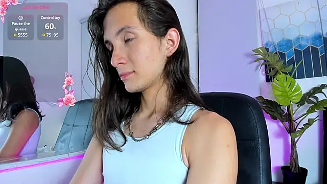 Feniix   online show from 03/07/25, 03:40