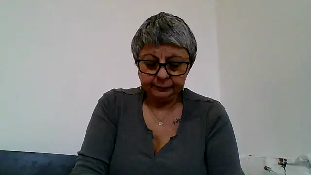 roseblak42 online show from 02/06/26, 09:34