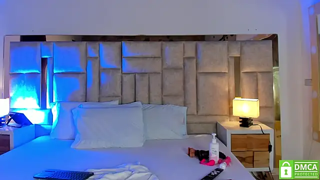 Miss Abigail  online show from 04/13/26, 12:32