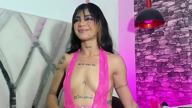 Snapshot of Trinna_harperr chatting on 12/31/24, 05:55 Trinna harperr online show from 12/31/24, 05:55