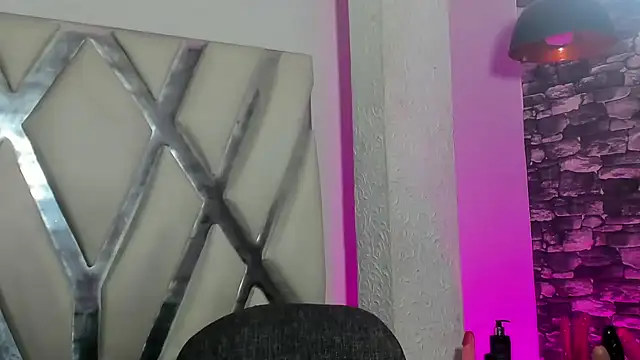 Snapshot of Trinna_harperr chatting on 01/08/25, 06:09 Trinna harperr online show from 01/08/25, 06:09