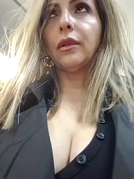  Abril-Office1 online show from 02/06/25, 07:51