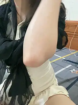 Ruby bear online show from 03/09/25, 12:53