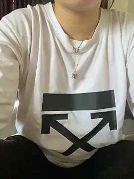 Ruby bear online show from 03/21/25, 04:17