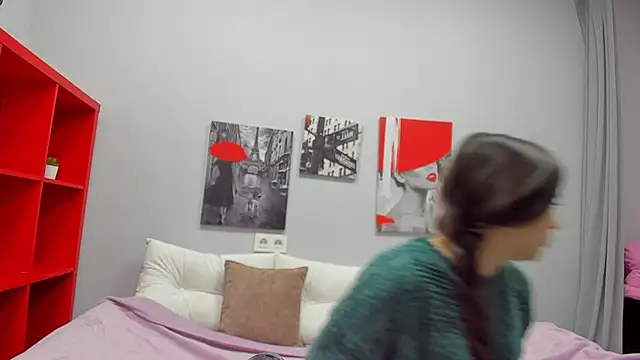 Tiny JuJu online show from 10/24/25, 01:13