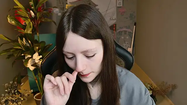 VeliraBraitberg online show from 02/26/25, 08:15