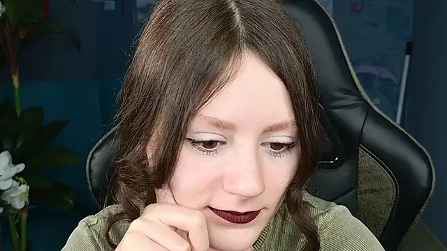 VeliraBraitberg online show from 02/28/25, 08:09