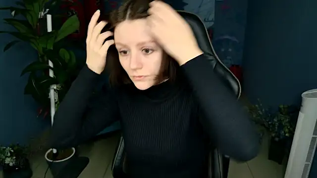 VeliraBraitberg online show from 03/12/25, 05:02