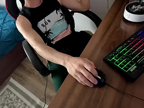 Snapshot of CristiCrs chatting on 02/23/26, 01:30 CristiCrs online show from 02/23/26, 01:30