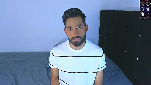 Snapshot of dereck_hotsoon chatting on 01/10/25, 11:08 dereck hotsoon online show from 01/10/25, 11:08