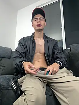 Stiven CL online show from 02/23/25, 01:46