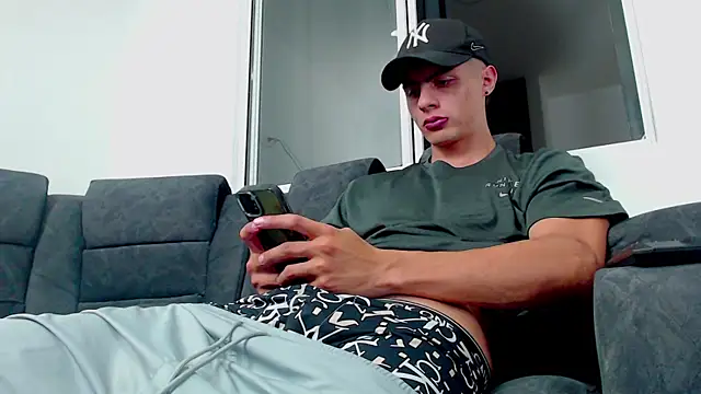 Stiven CL online show from 09/29/25, 03:11