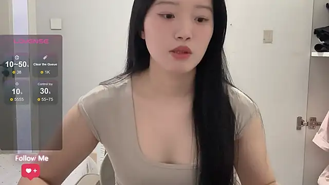 rose-u online show from 11/26/25, 01:17