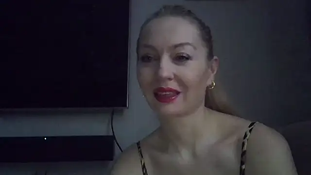 ZarinaSwift online show from 01/18/25, 04:04